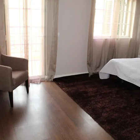 Apartamento V2 Santa Eulalia *